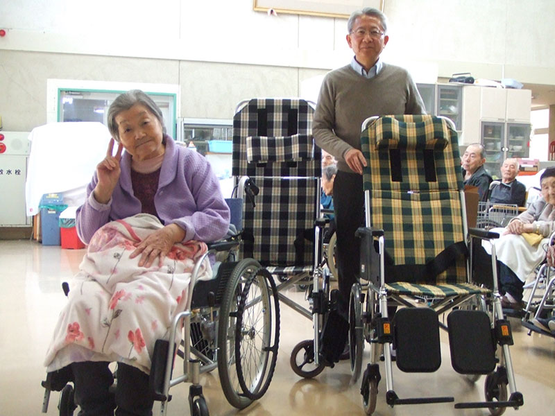 車椅子贈呈式 特別養護老人ホームサンアップルホーム