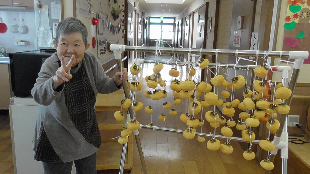 干し柿作り(グループホームわかば)